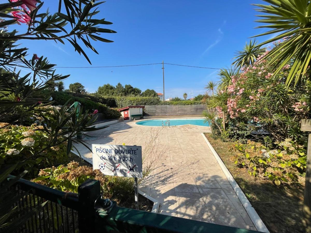Splendide appartement de charme avec patio, parking et plage à 3 minutes Biarritz Exterior foto