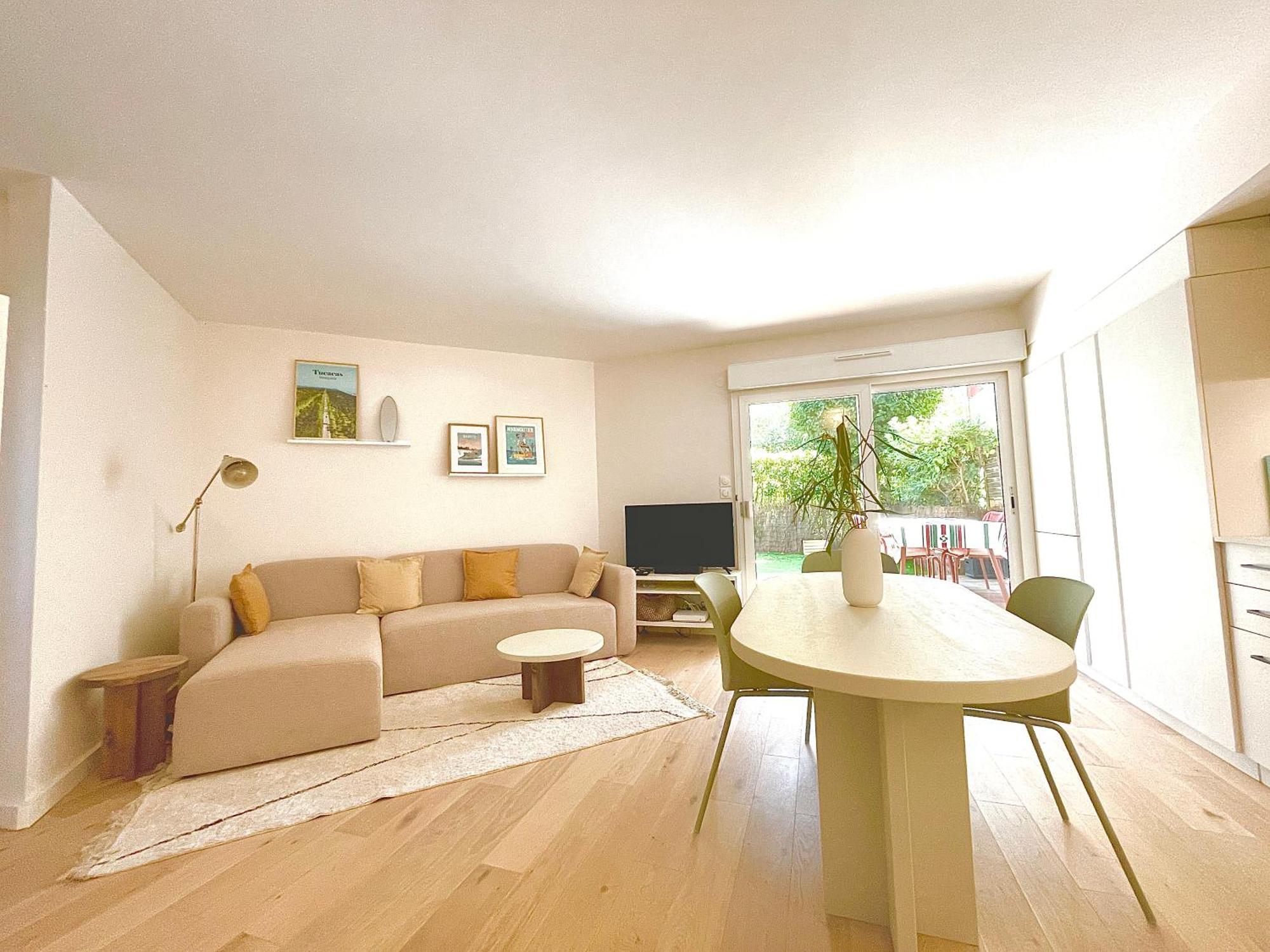 Splendide appartement de charme avec patio, parking et plage à 3 minutes Biarritz Exterior foto